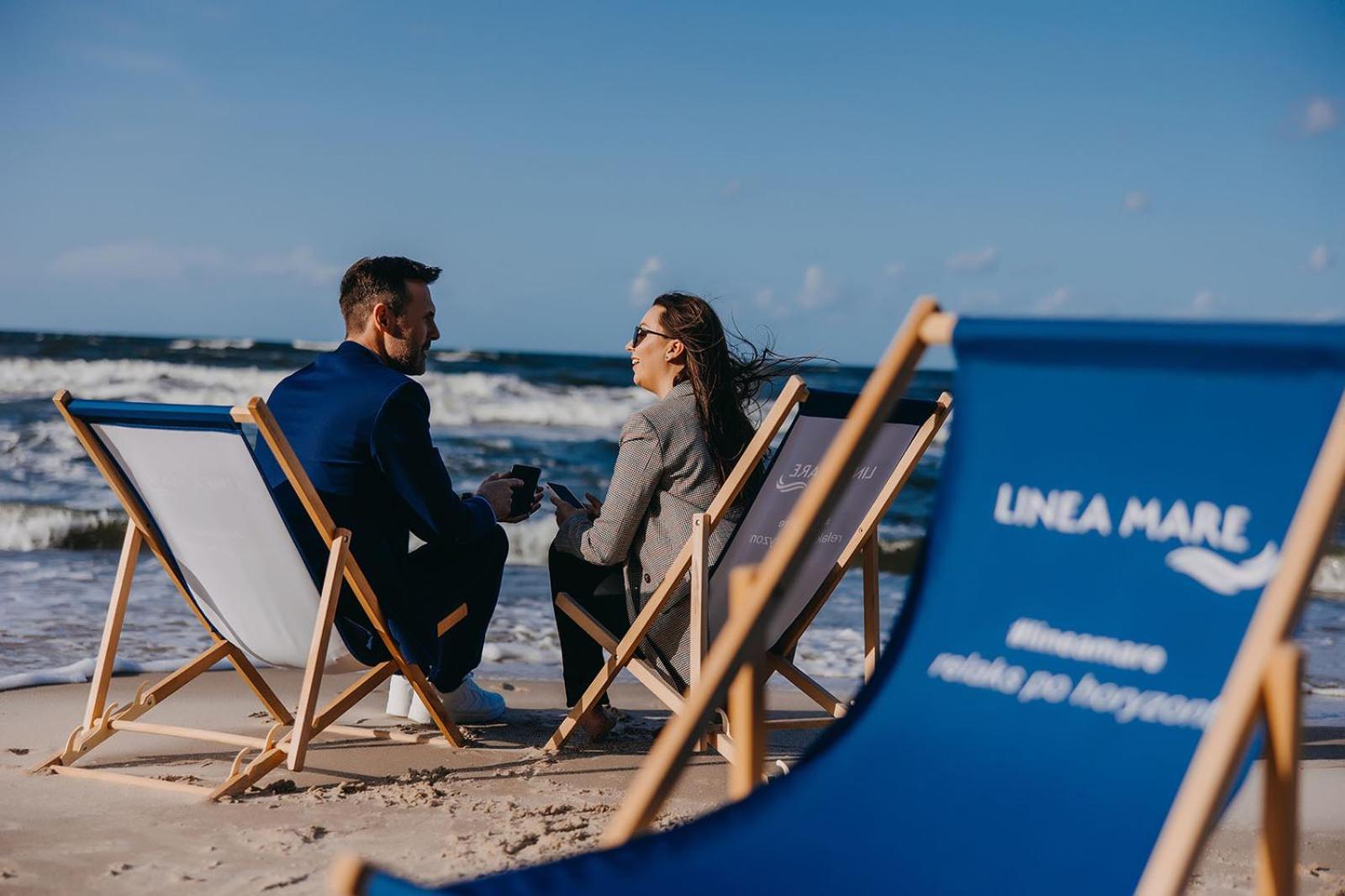 Hotel Linea Mare Pobierowo Exterior photo Beach chairs in Pärnu